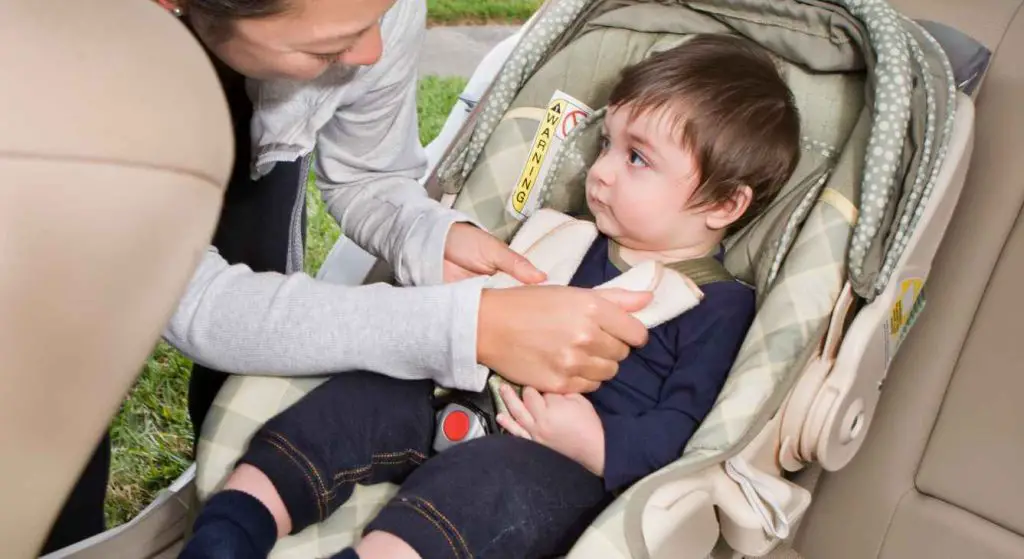 Acostumar o bebê a usar a cadeirinha