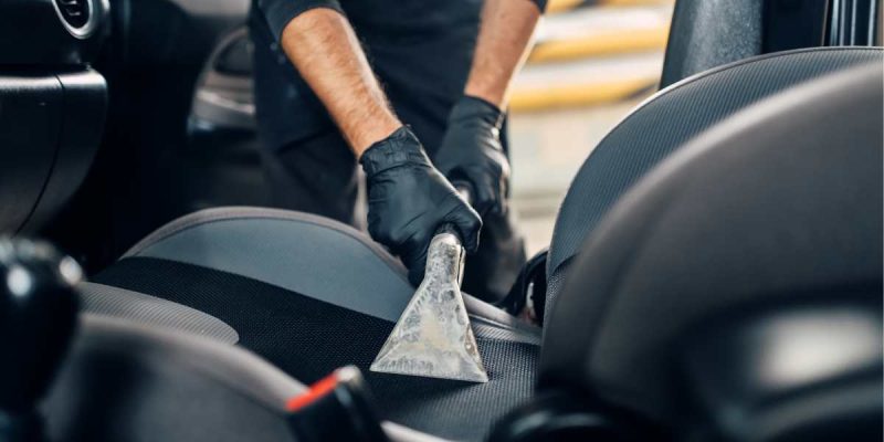 Saiba como limpar a cadeirinha para auto: Tutorial passo a passo!